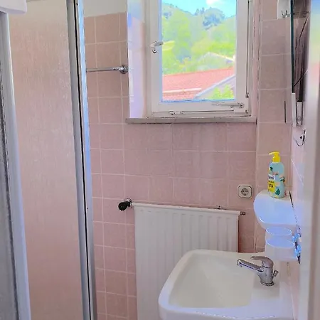 Kontaktlos - Einfache Zentral In Mit Bad Und Wc 民宿 *